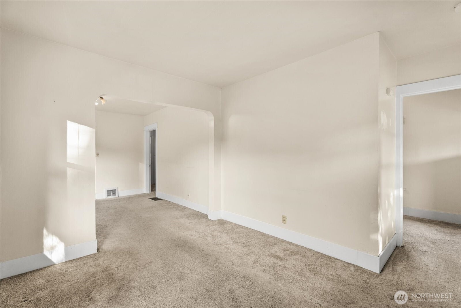 6533 5th Avenue Property Photo 10