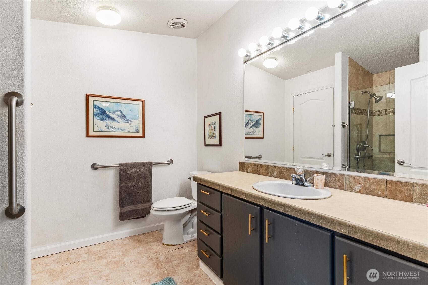 17708 21st Avenue Property Photo 18
