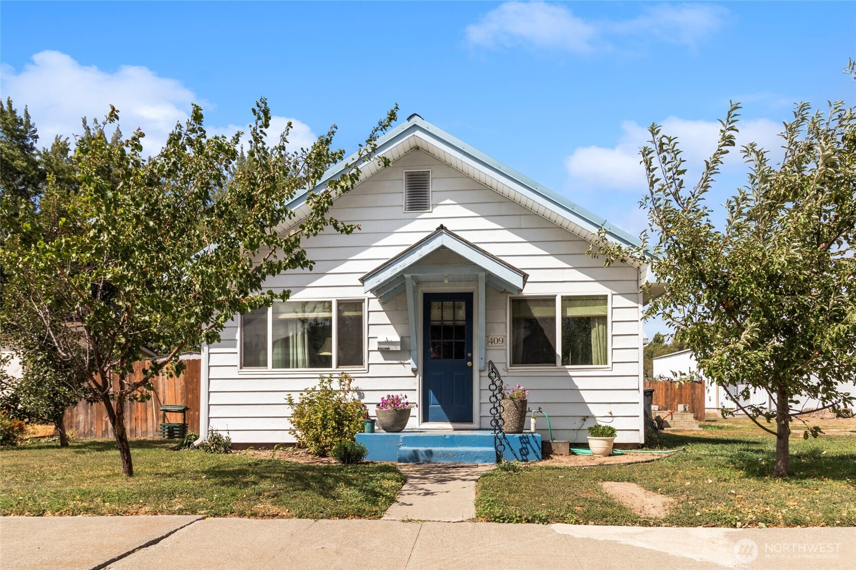 409 E Alder Avenue Property Photo 1