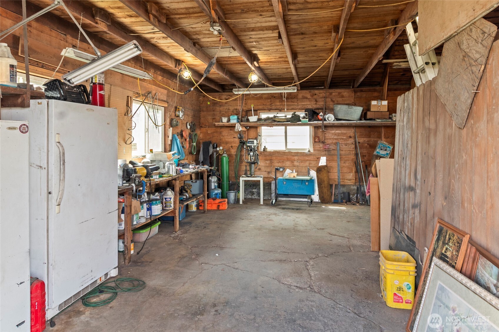 409 E Alder Avenue Property Photo 21