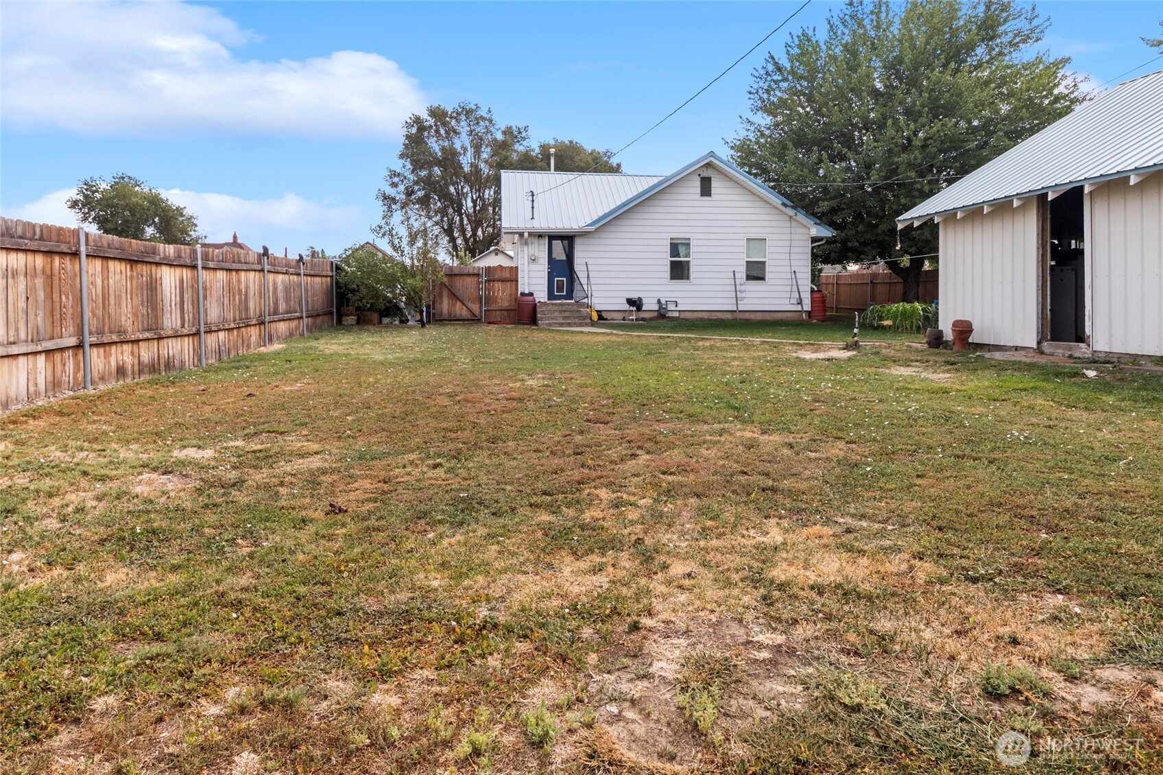 409 E Alder Avenue Property Photo 26