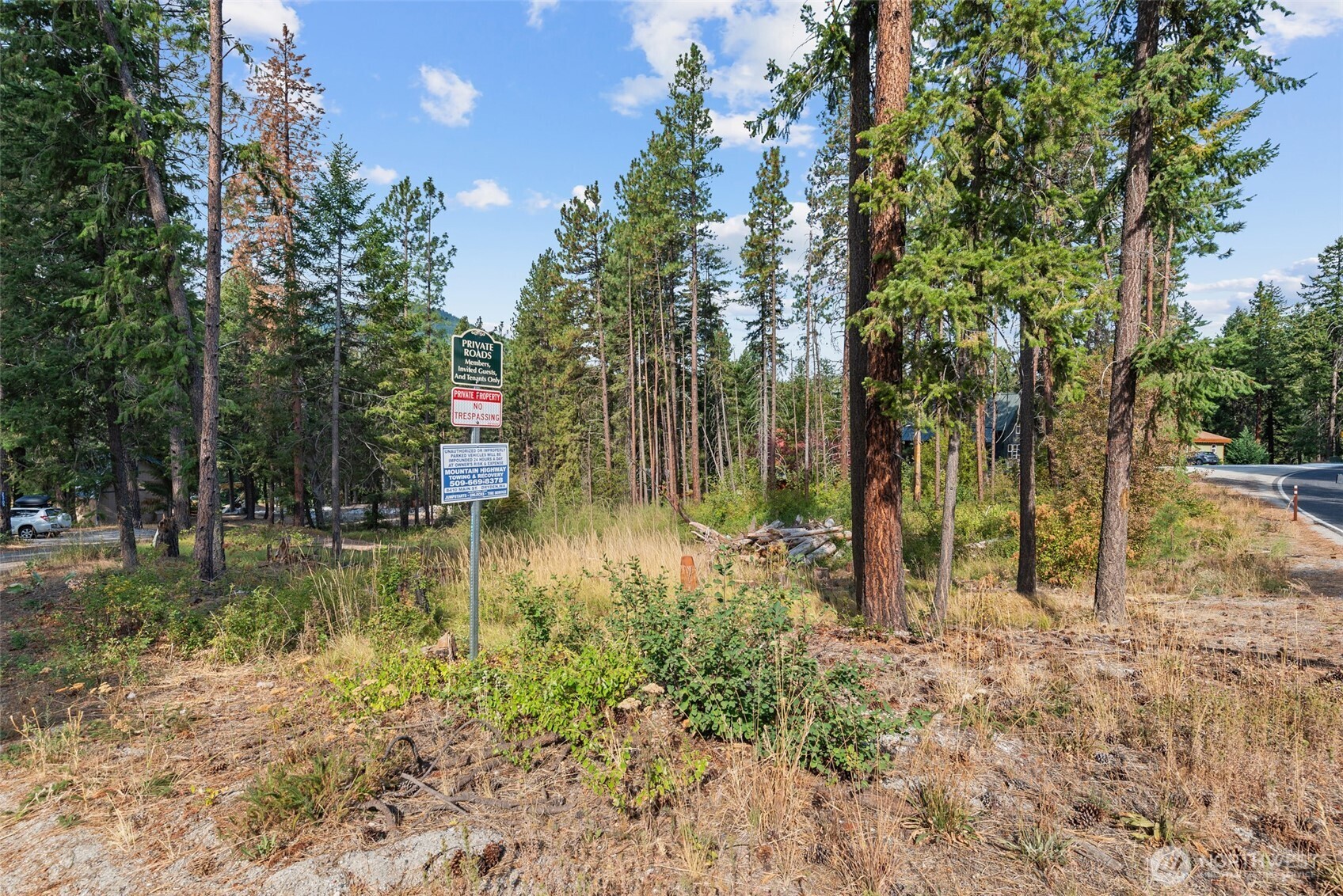 25711 Bridle Lane Property Photo 4
