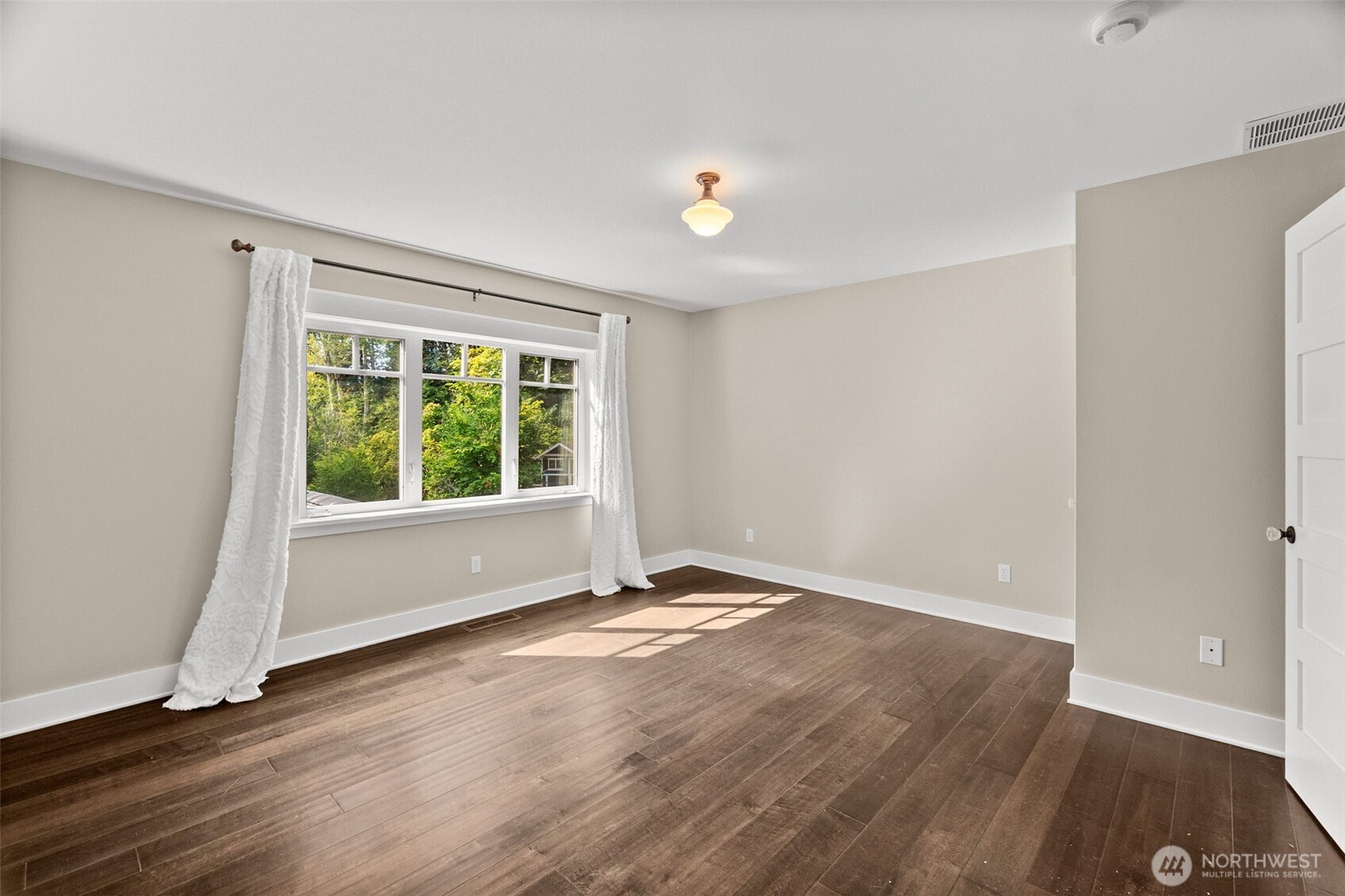 1640 Springwood Avenue Property Photo 28