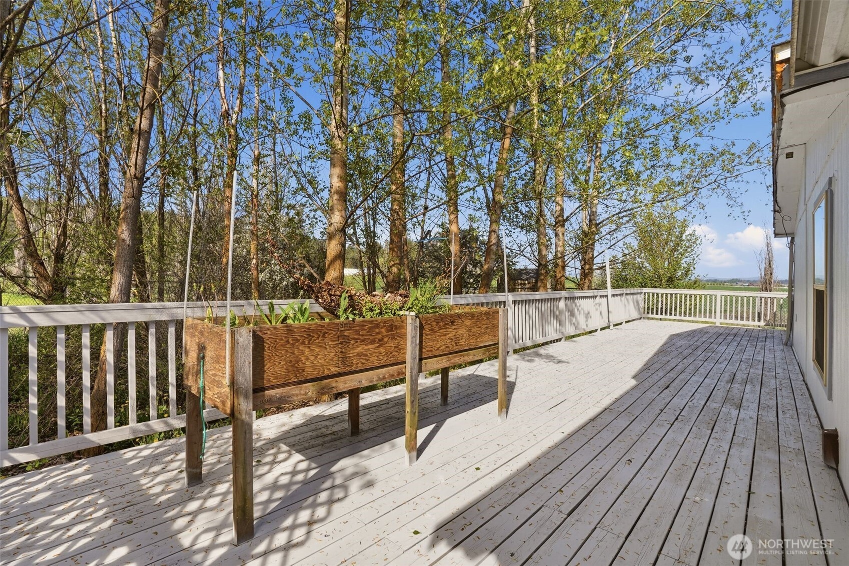 8325 N Lindgren Road Property Photo 5