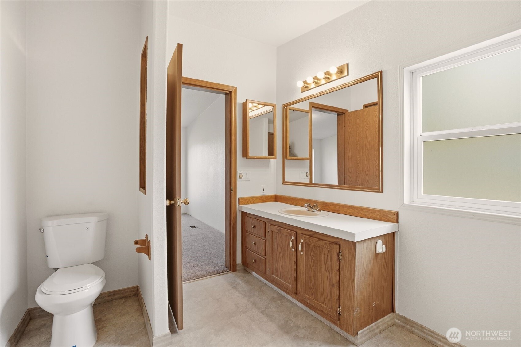 8325 N Lindgren Road Property Photo 17