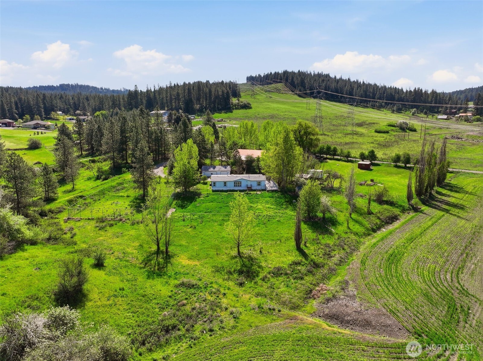 8325 N Lindgren Road Property Photo 29