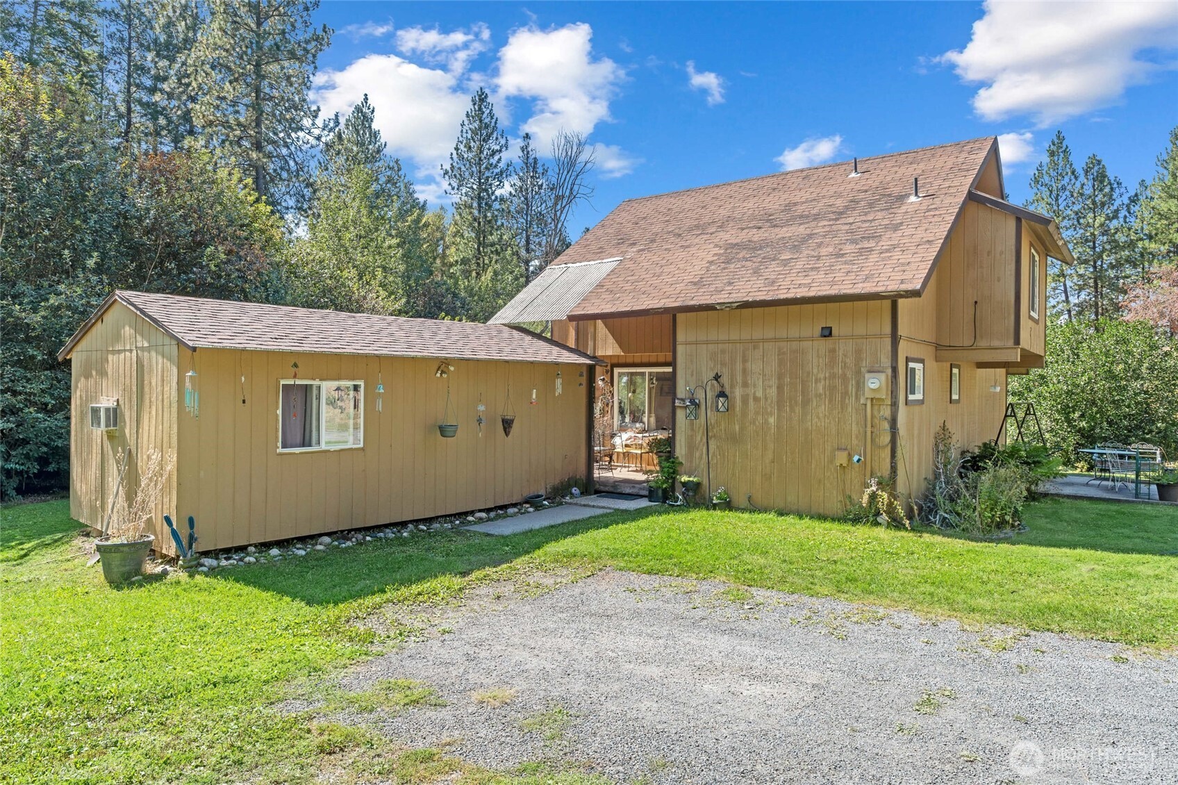 1043 Old Highway 12 Mile Road Property Photo 5