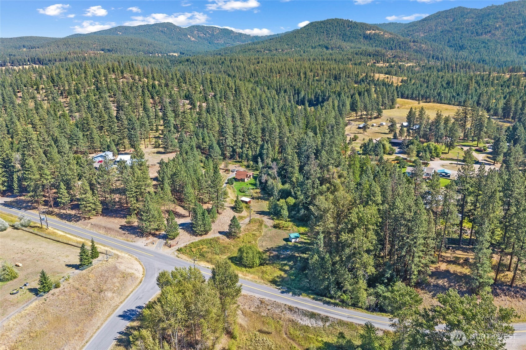1043 Old Highway 12 Mile Road Property Photo 35