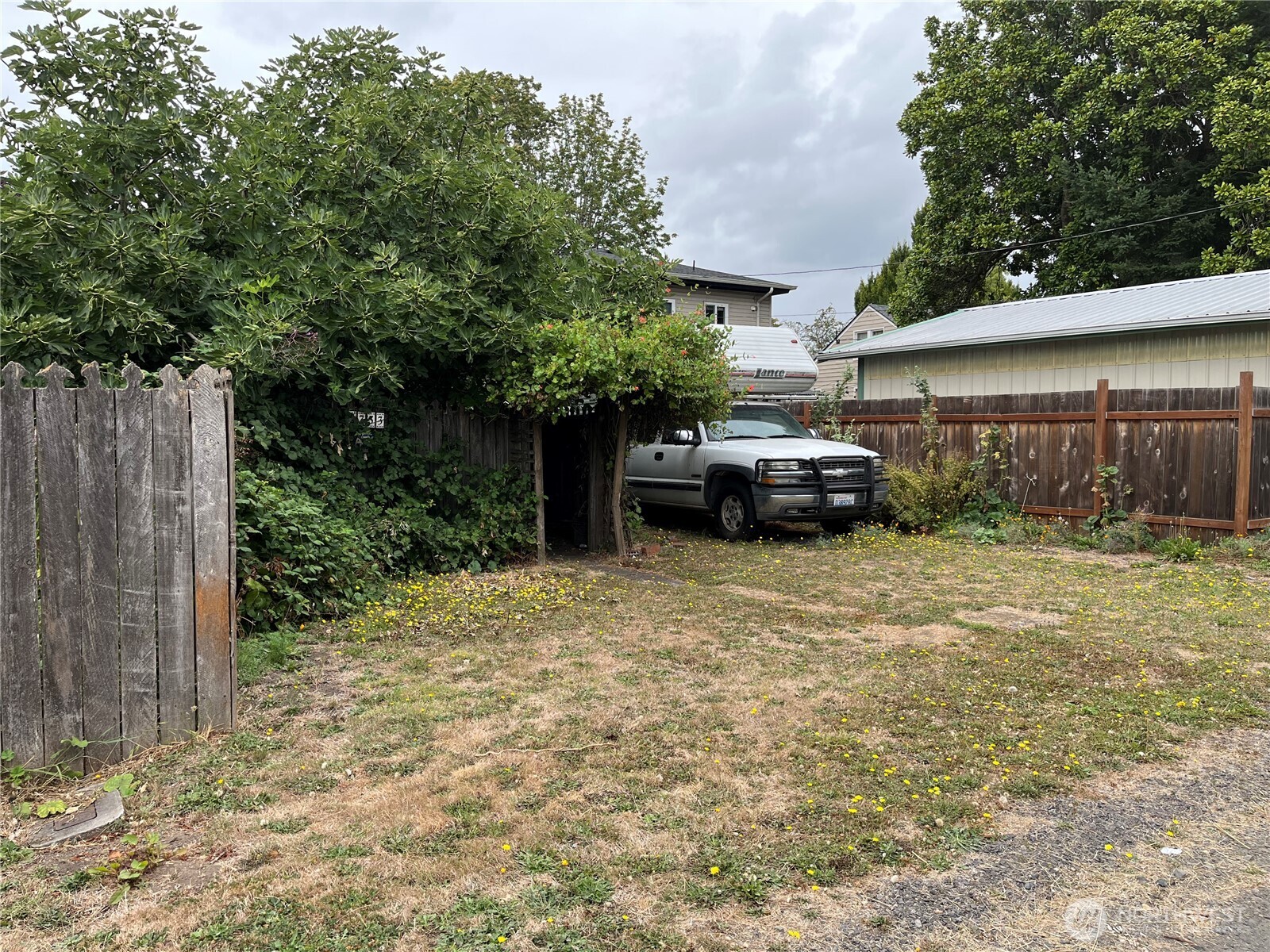 2733 Fir Street Property Photo 23