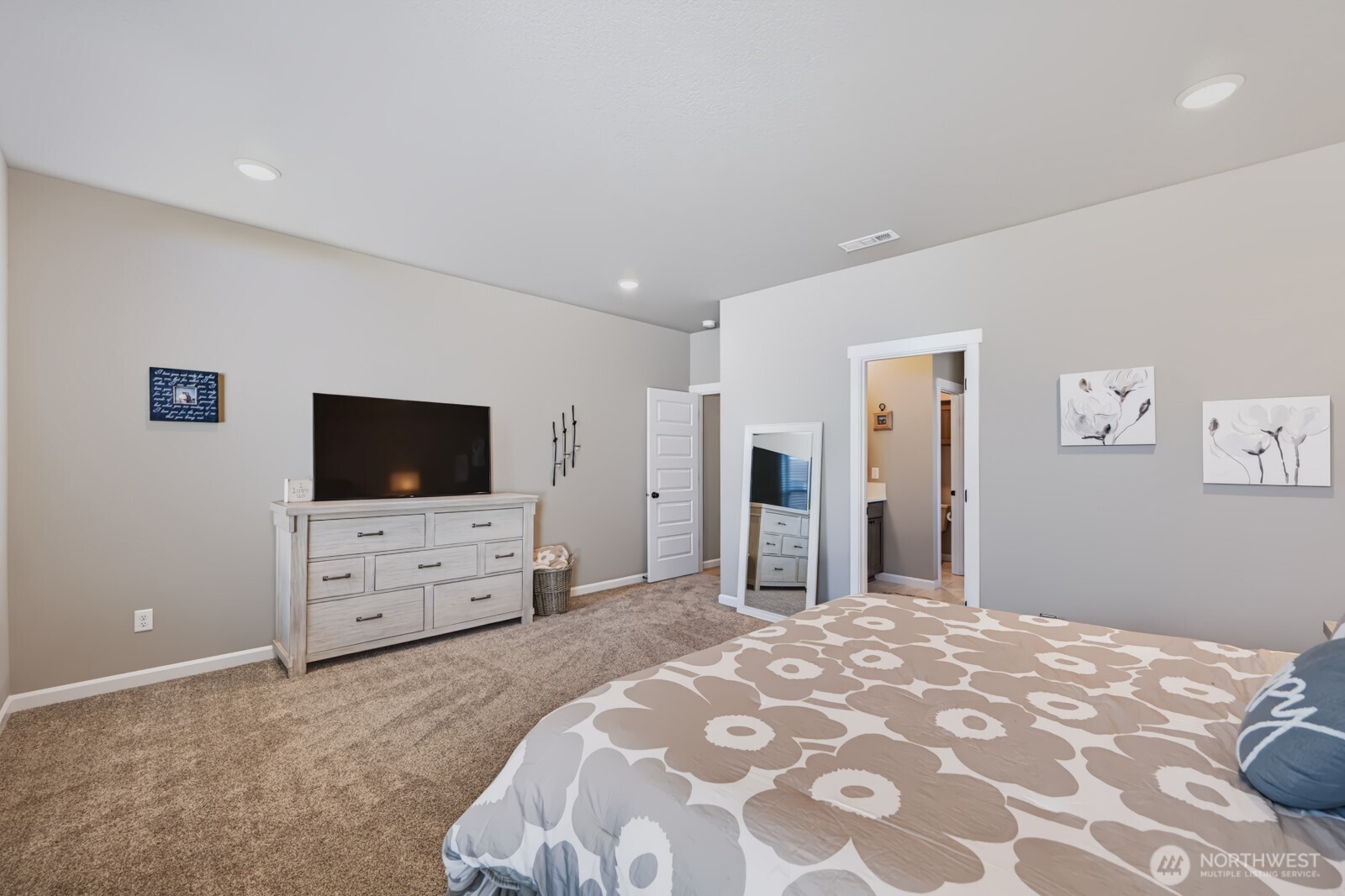 4713 W Thrush Street Property Photo 18