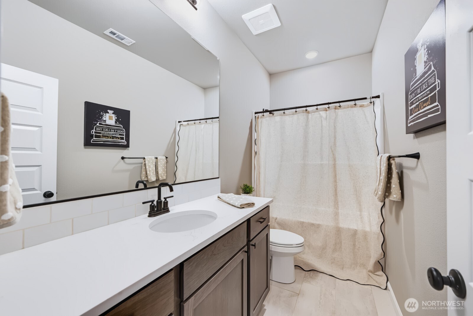 4713 W Thrush Street Property Photo 26