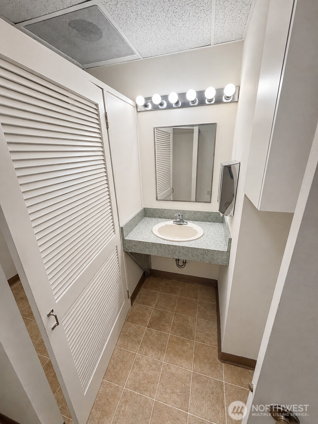 2225 4th Avenue C200 Property Photo 12