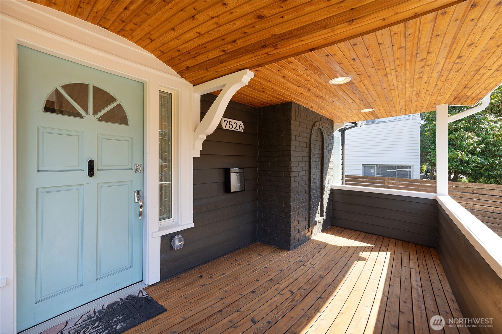 7526 Roosevelt Way Property Photo 3