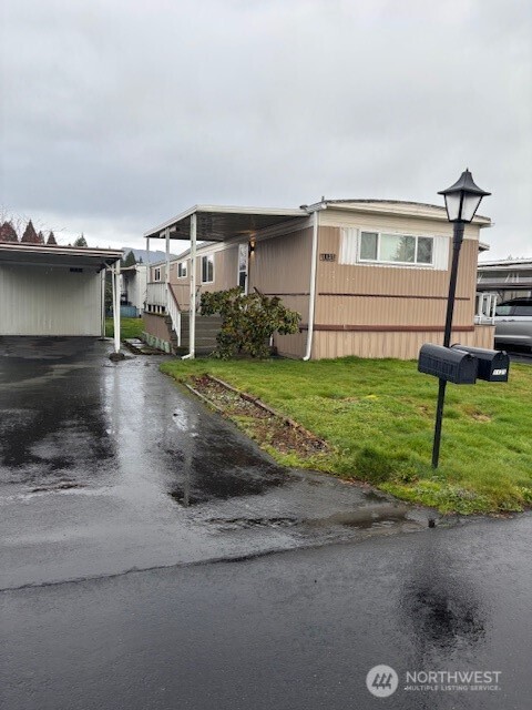 1137 Spruce Drive Property Photo 1