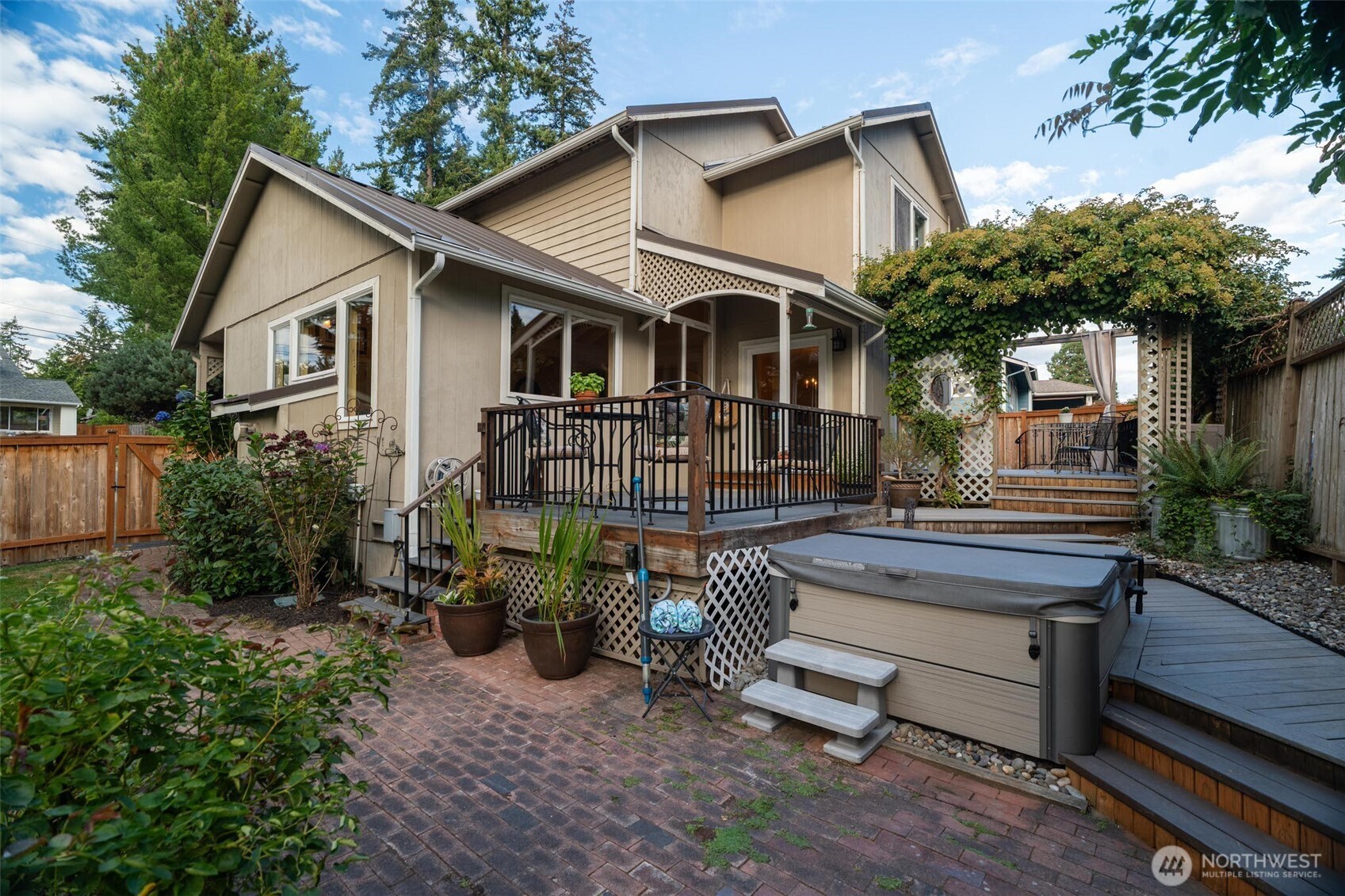 314 80th Place Property Photo 1