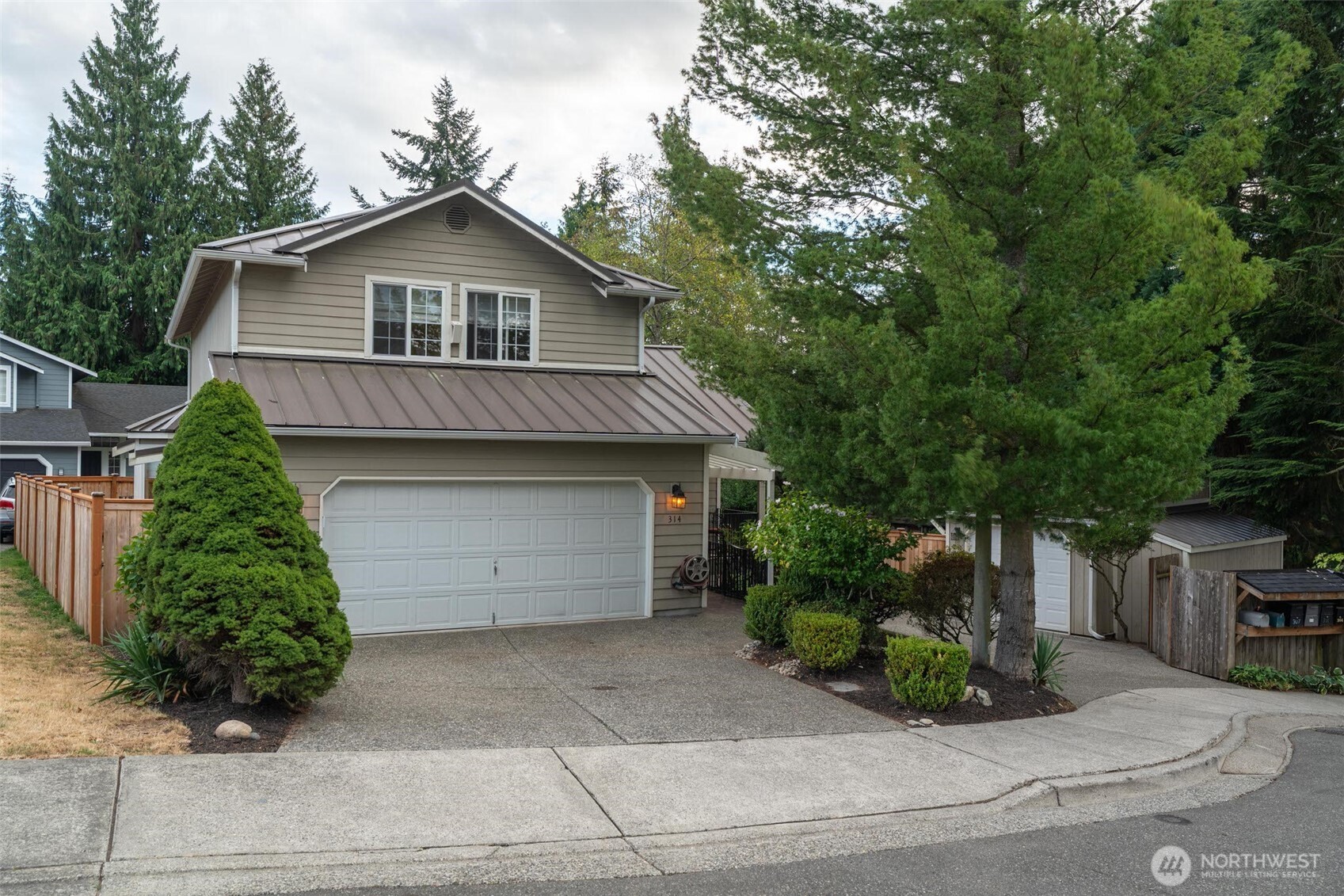 314 80th Place Property Photo 2