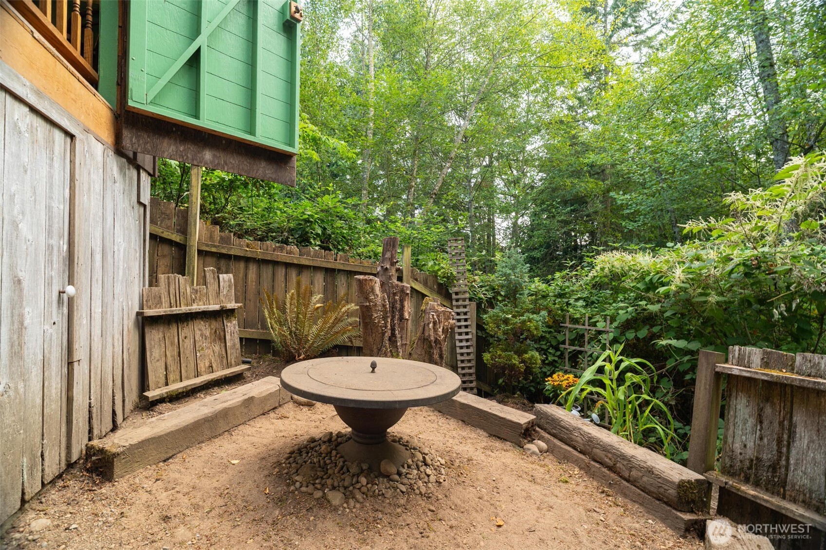 314 80th Place Property Photo 27