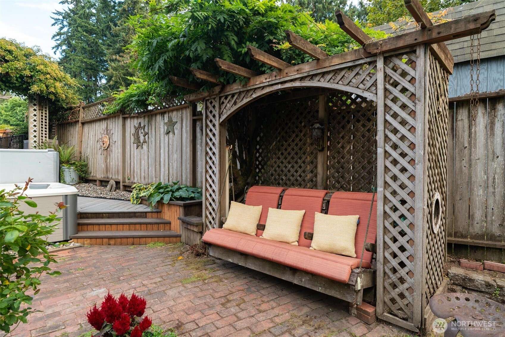 314 80th Place Property Photo 36