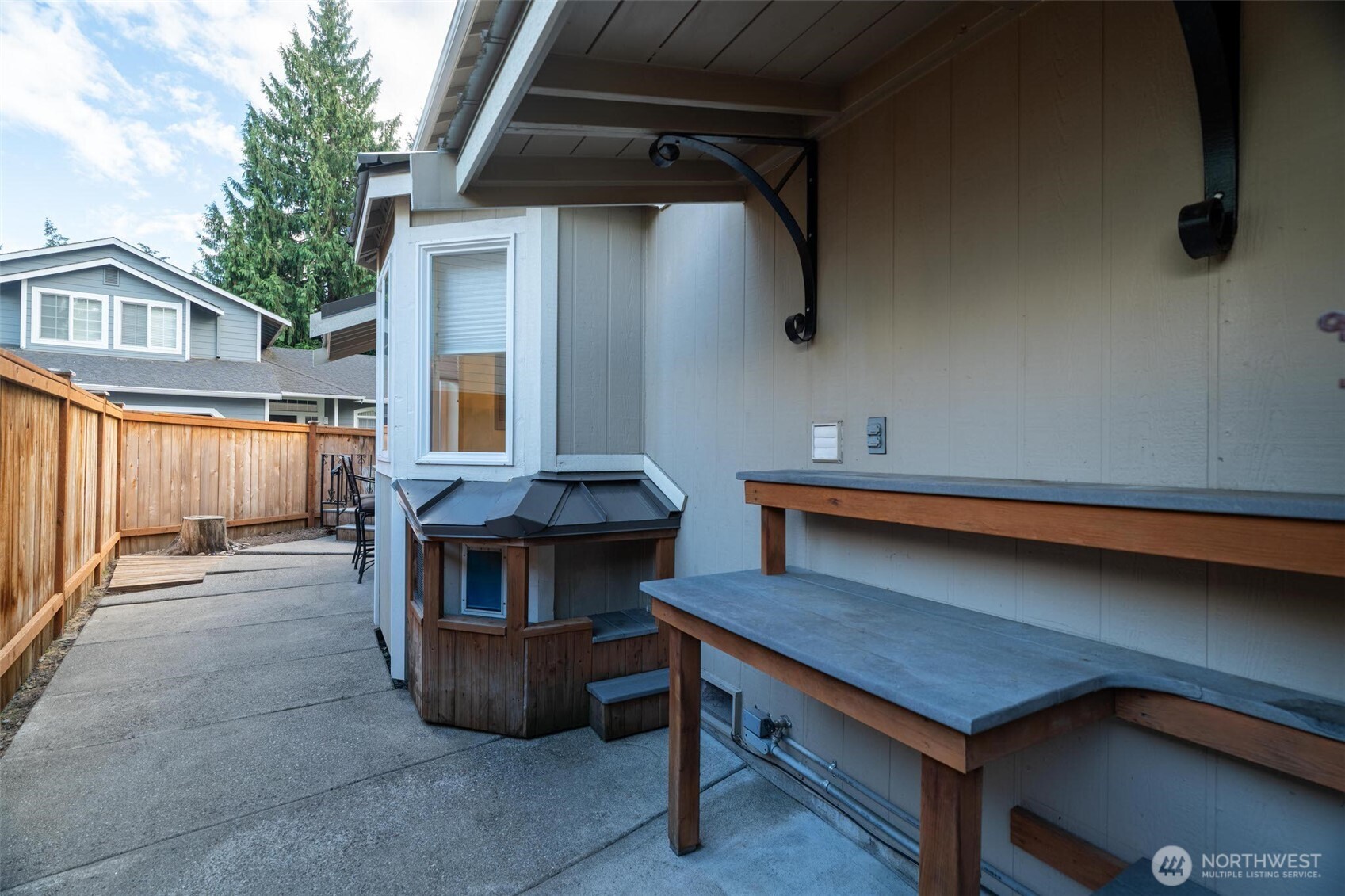 314 80th Place Property Photo 39