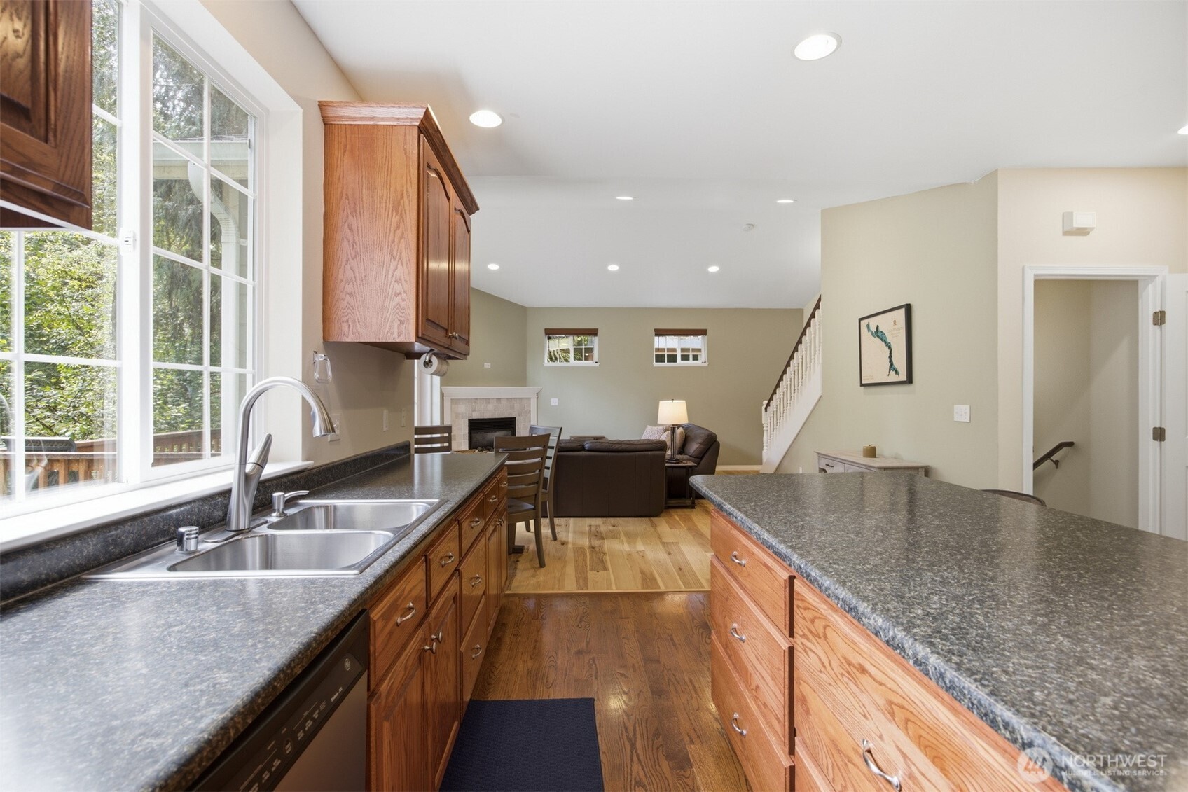 10 Topside Court Property Photo 6