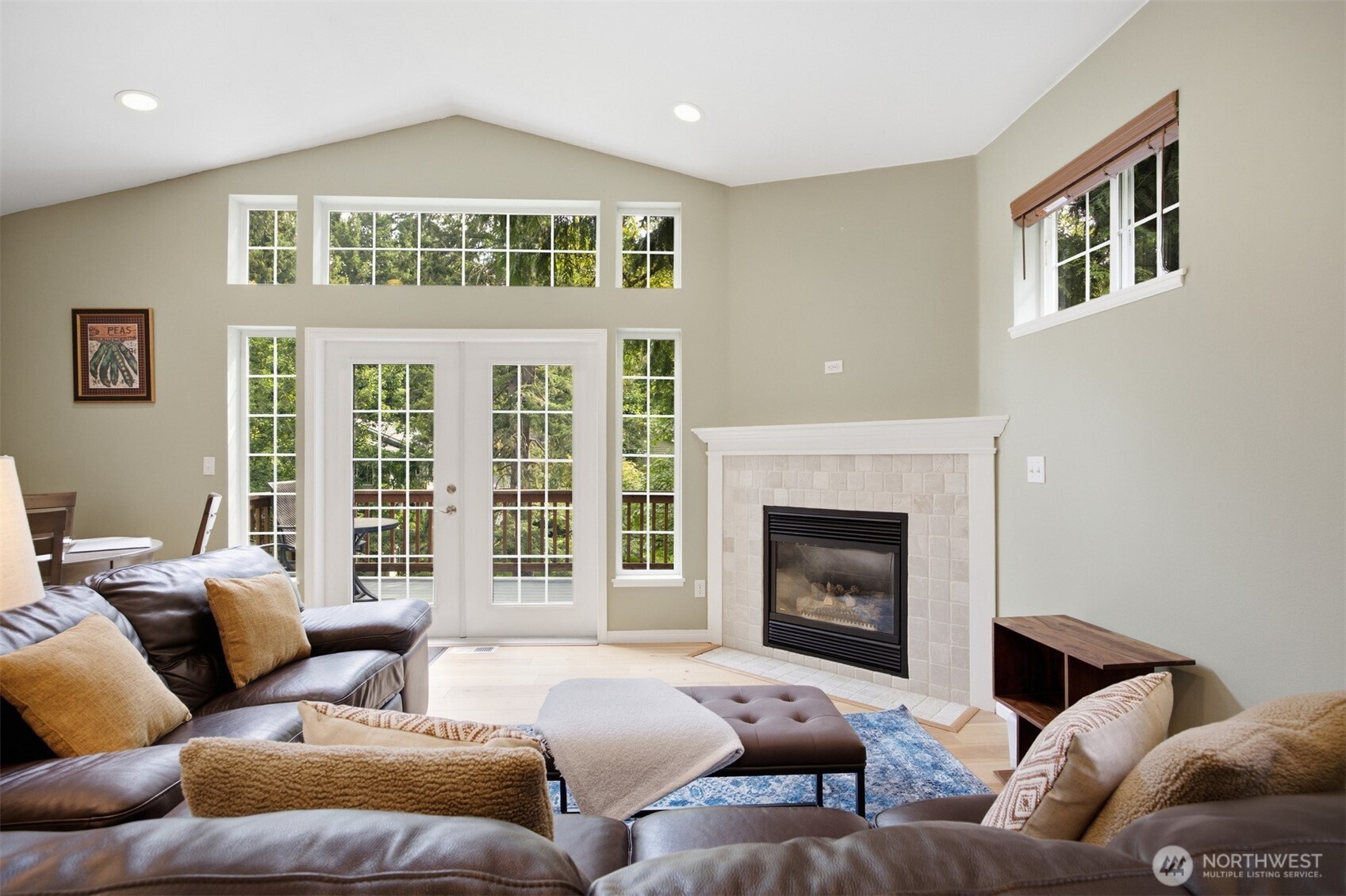 10 Topside Court Property Photo 11