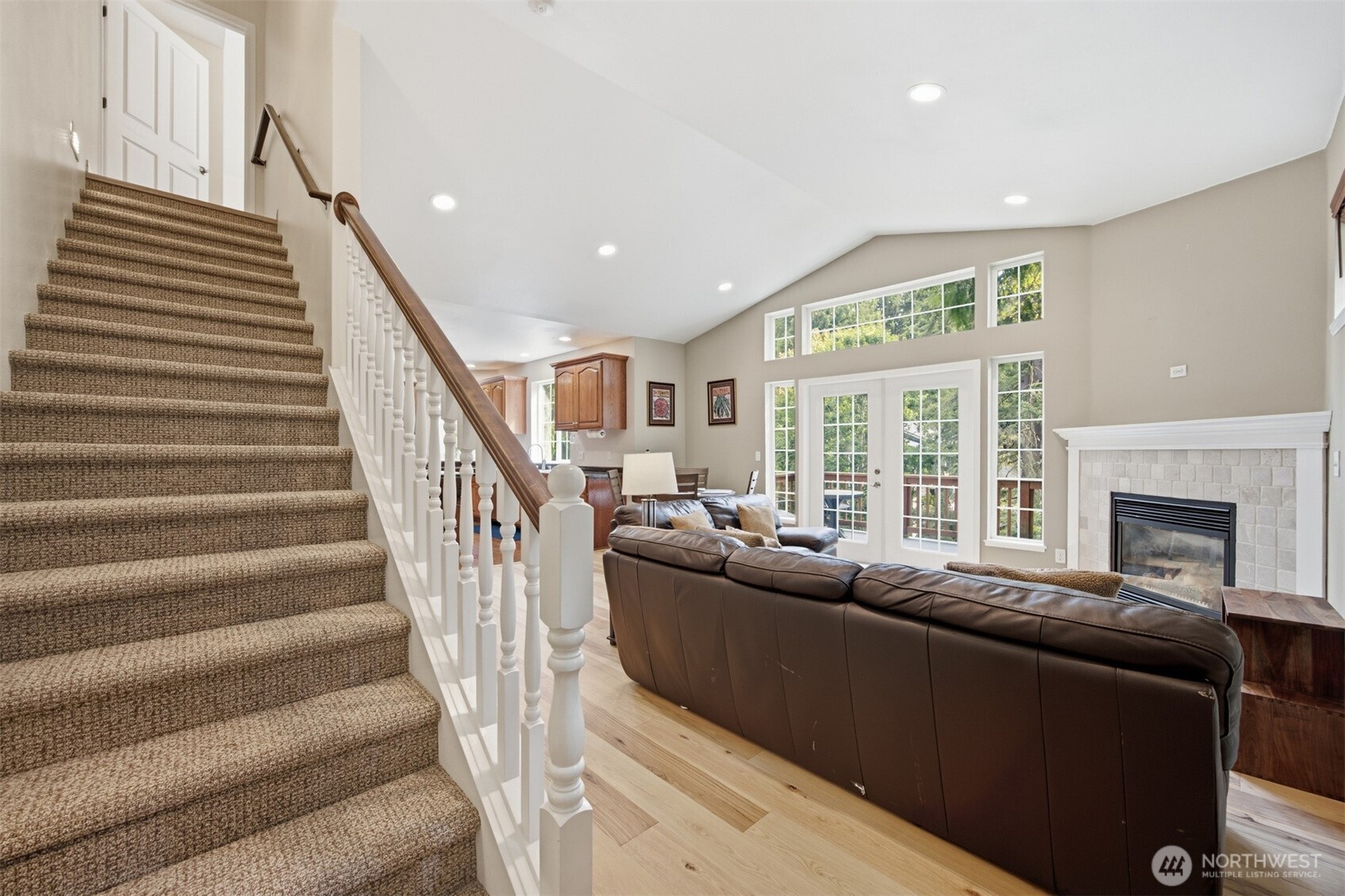 10 Topside Court Property Photo 12