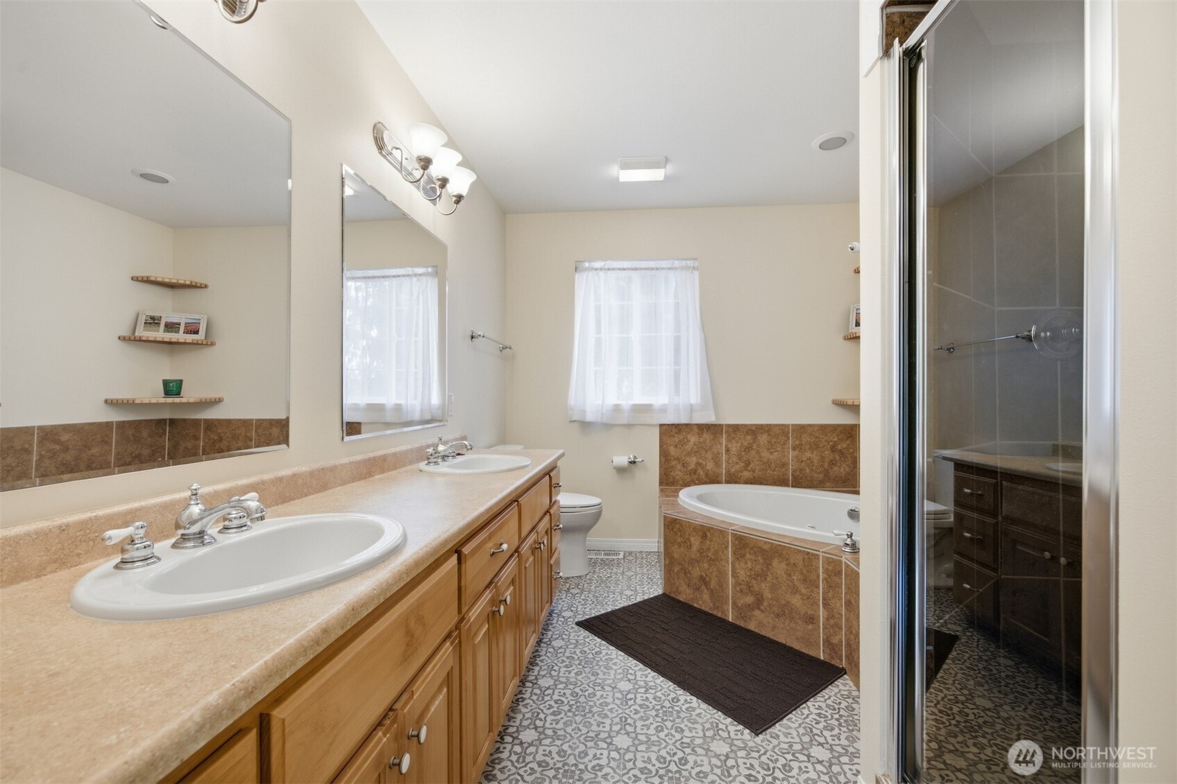 10 Topside Court Property Photo 16
