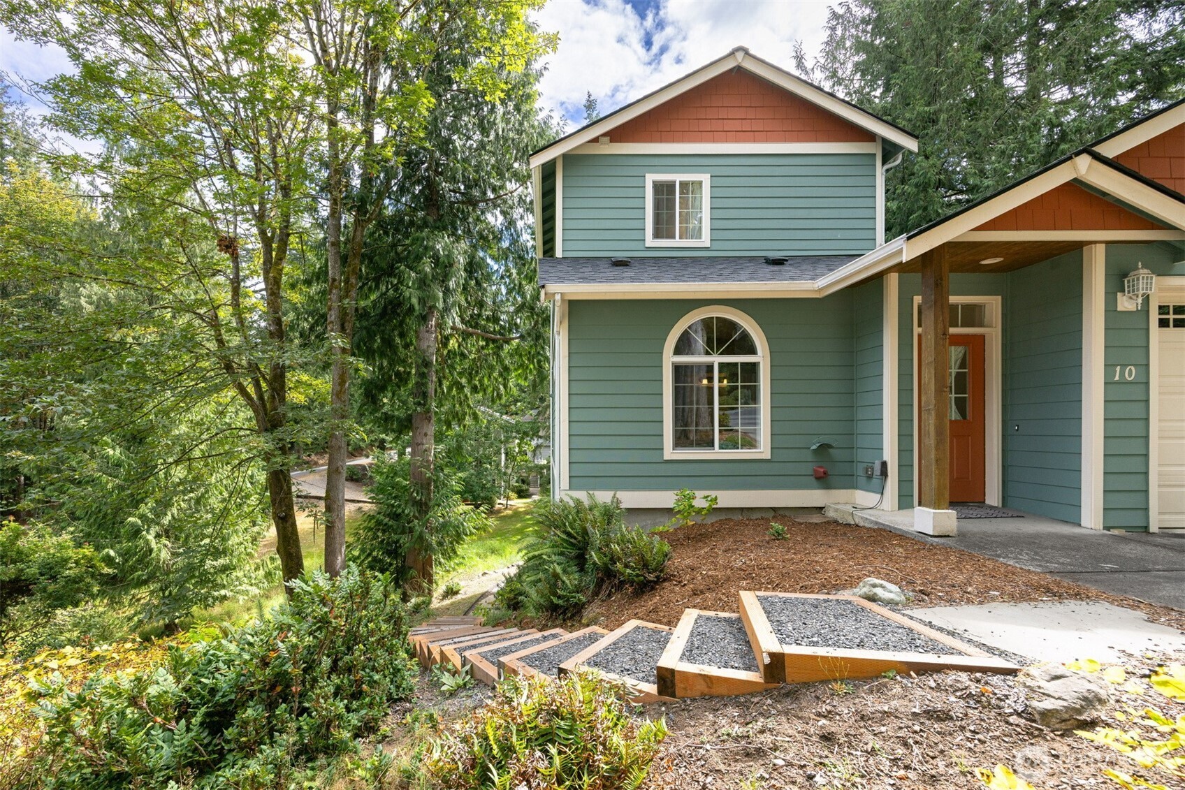 10 Topside Court Property Photo 36