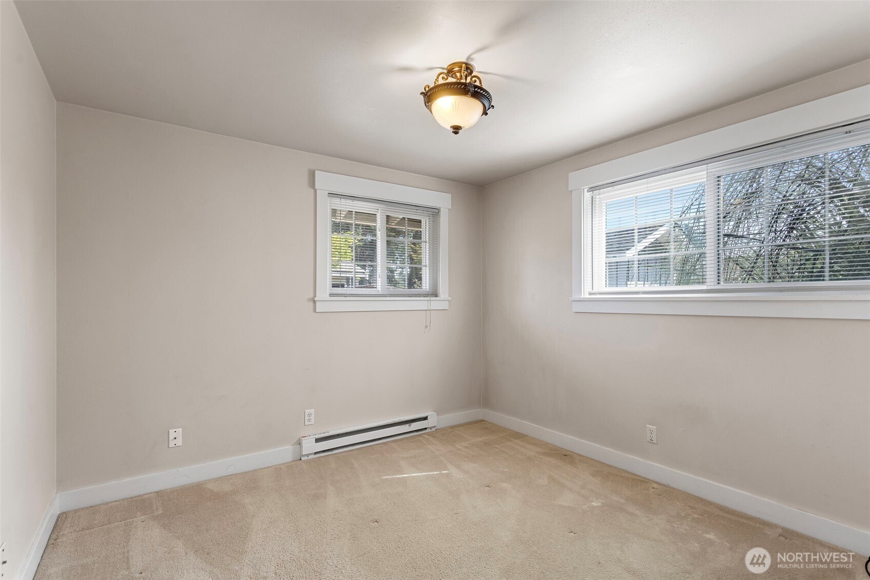 8821 52nd Drive Property Photo 8
