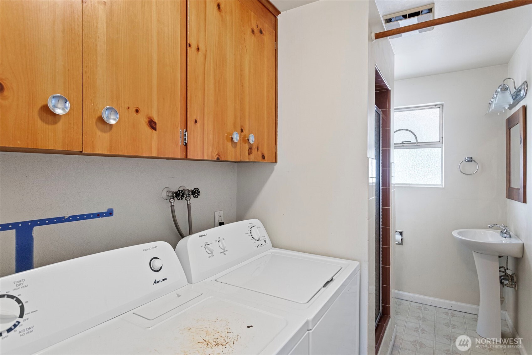 8821 52nd Drive Property Photo 9
