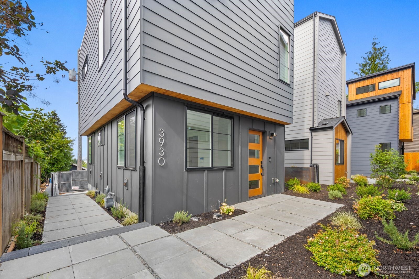 3930 S Angeline Street Property Photo 1
