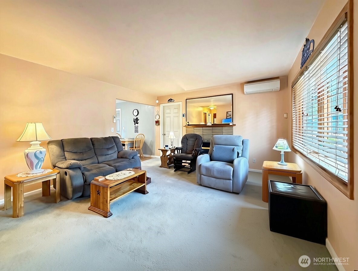 5029 West View Drive Property Photo 3
