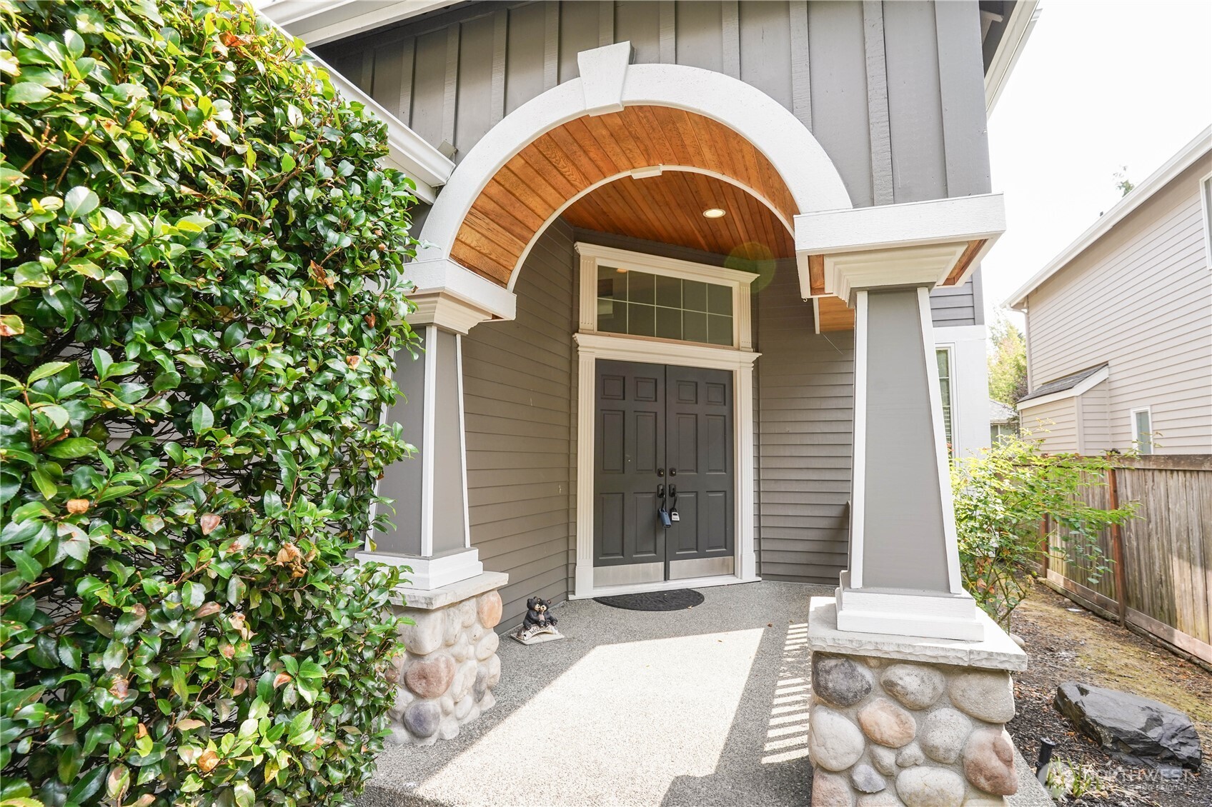 1004 274th Place Property Photo 2