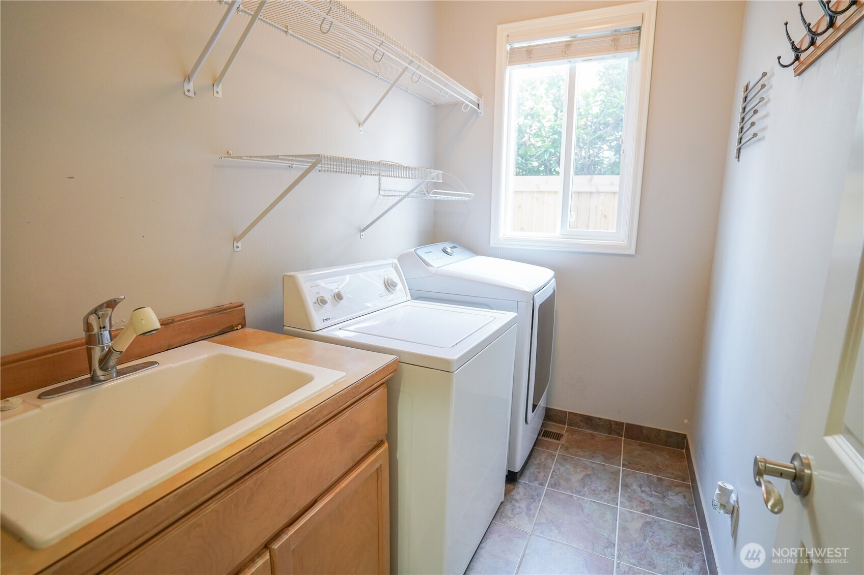 1004 274th Place Property Photo 12