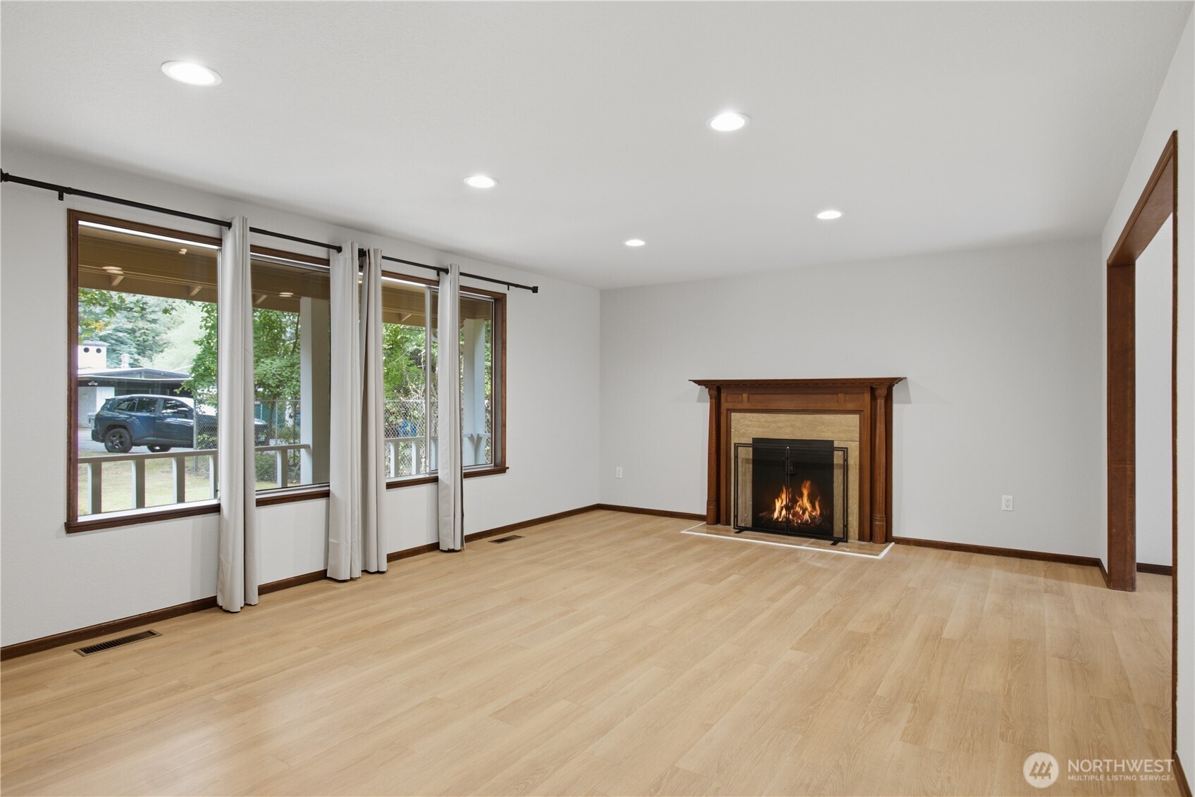 13116 233rd Avenue Property Photo 6