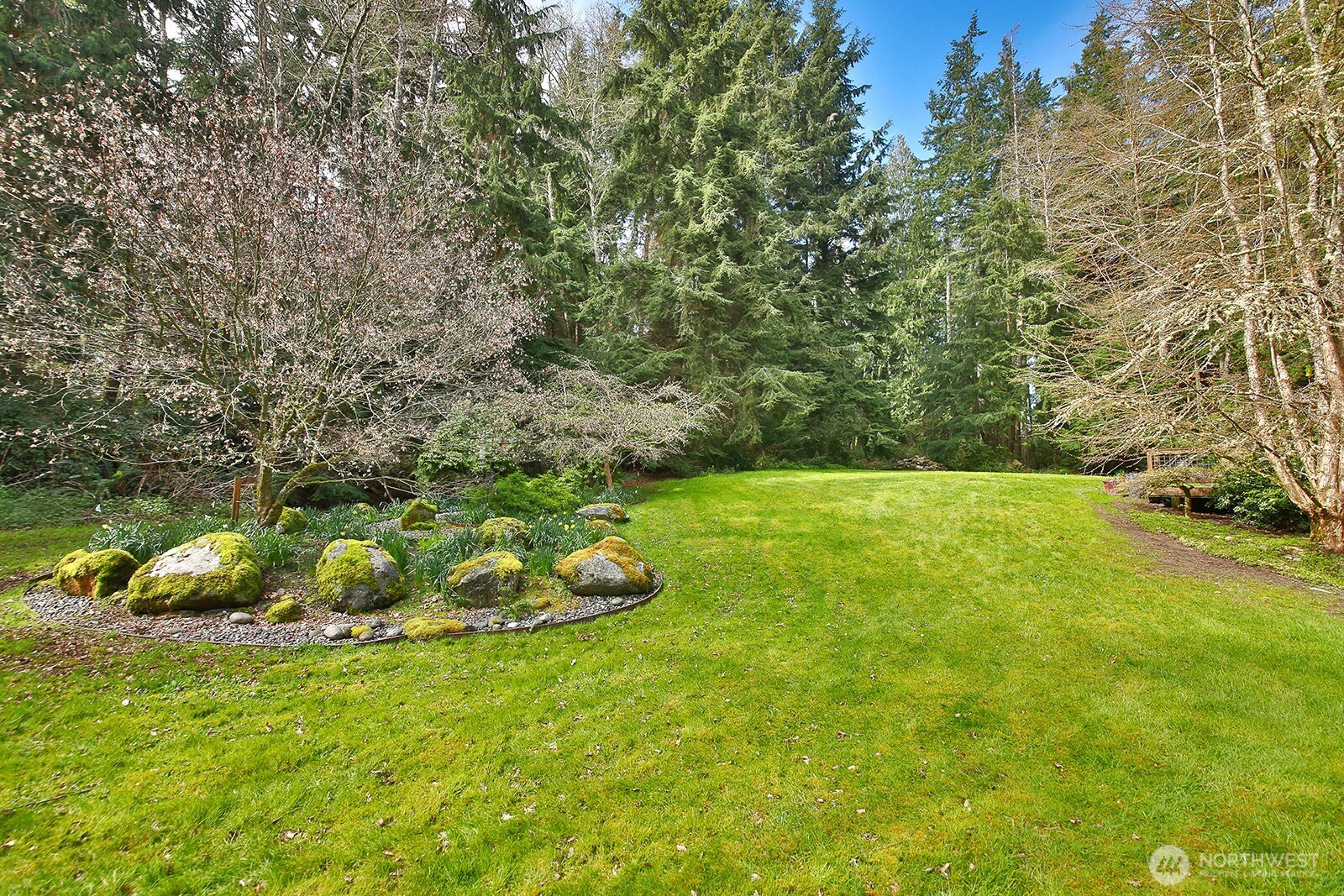 2699 Salal Lane Property Photo 29