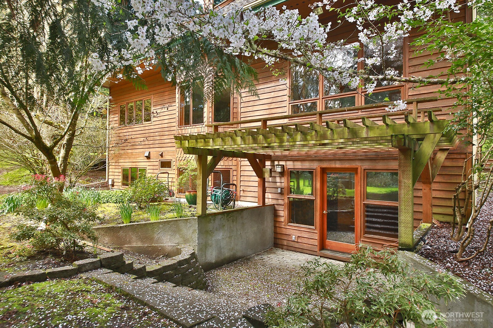 2699 Salal Lane Property Photo 34