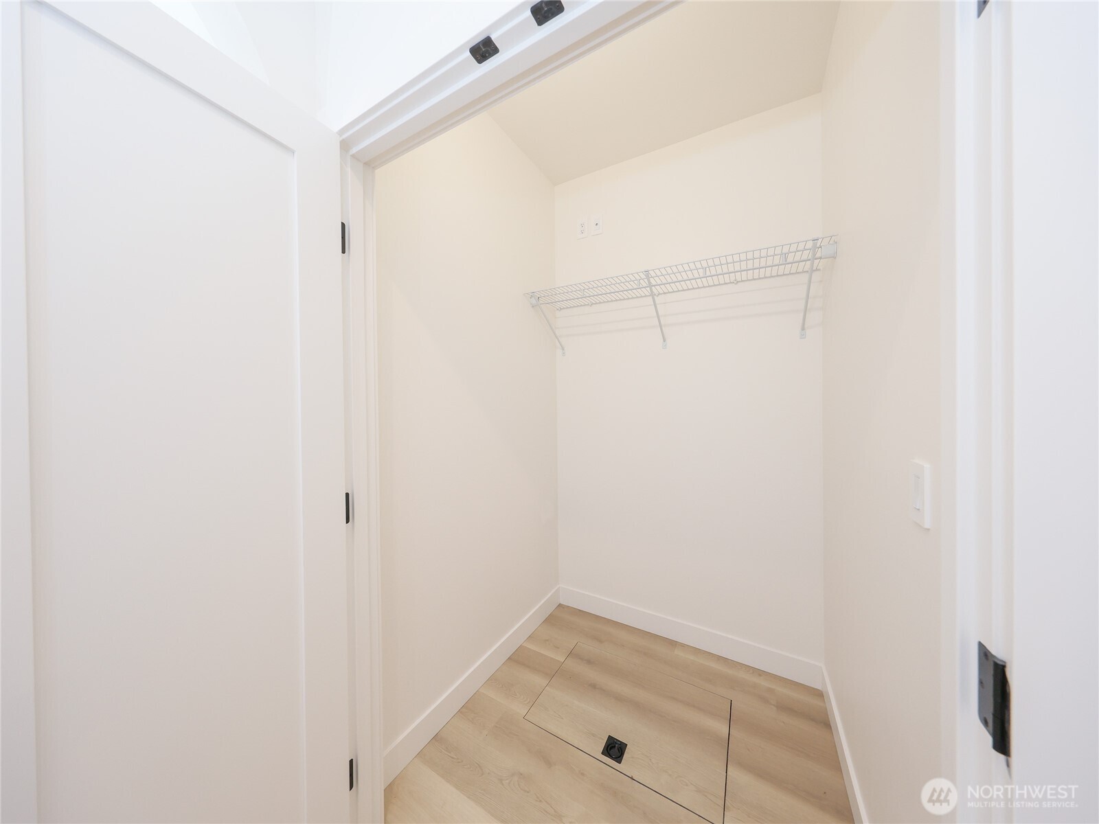 3333 Nassau St A Property Photo 9