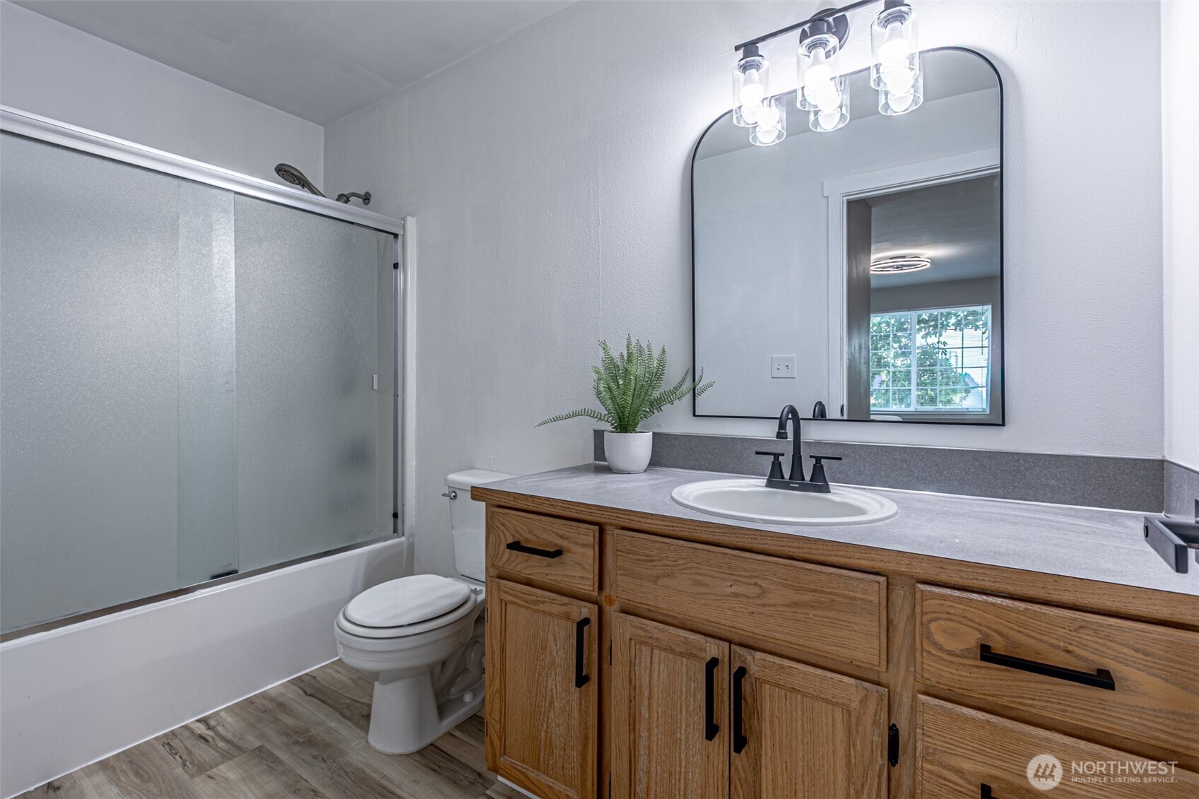 1320 S I Street Property Photo 13