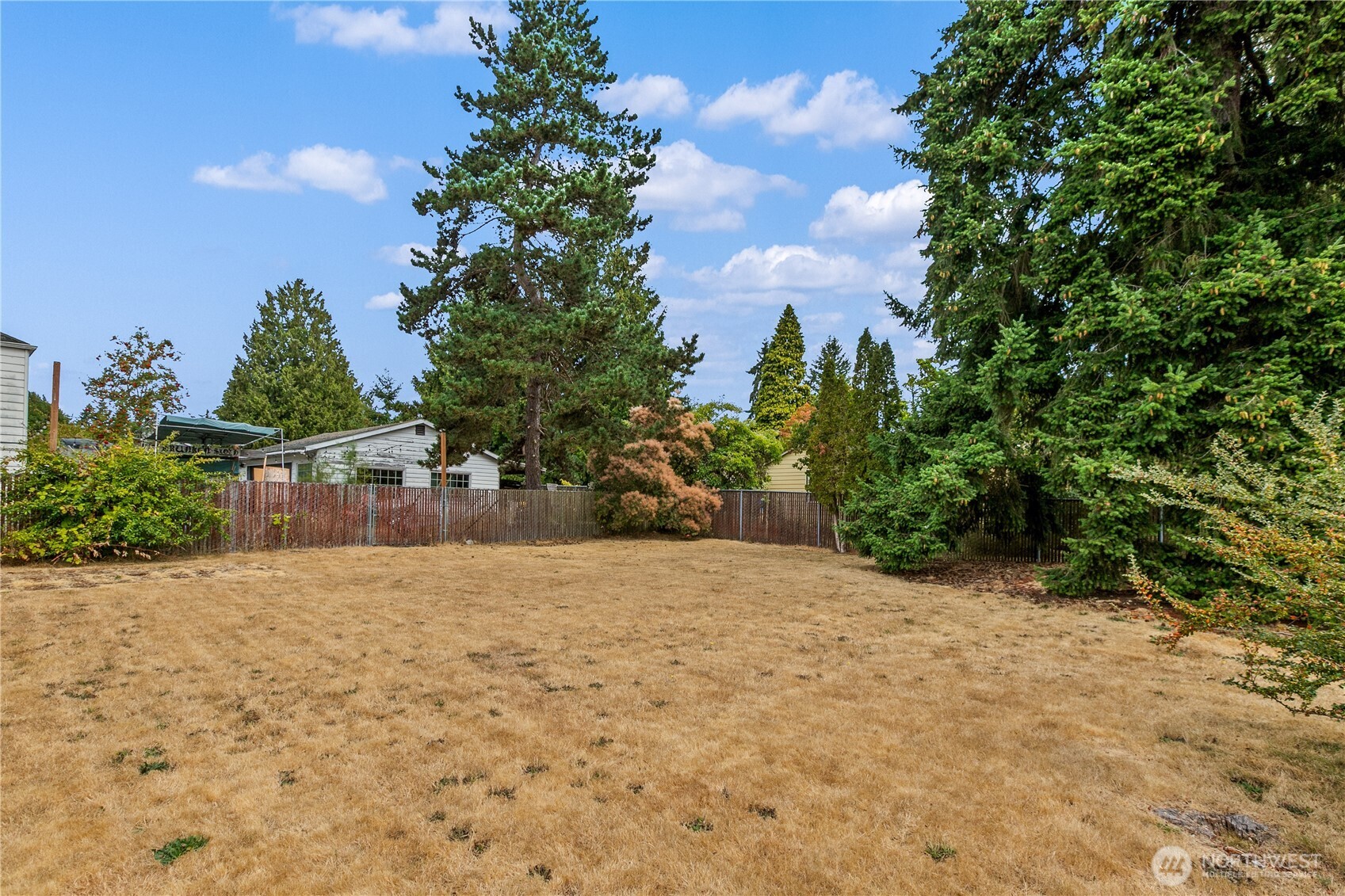 11032 Dayton Avenue Property Photo 14