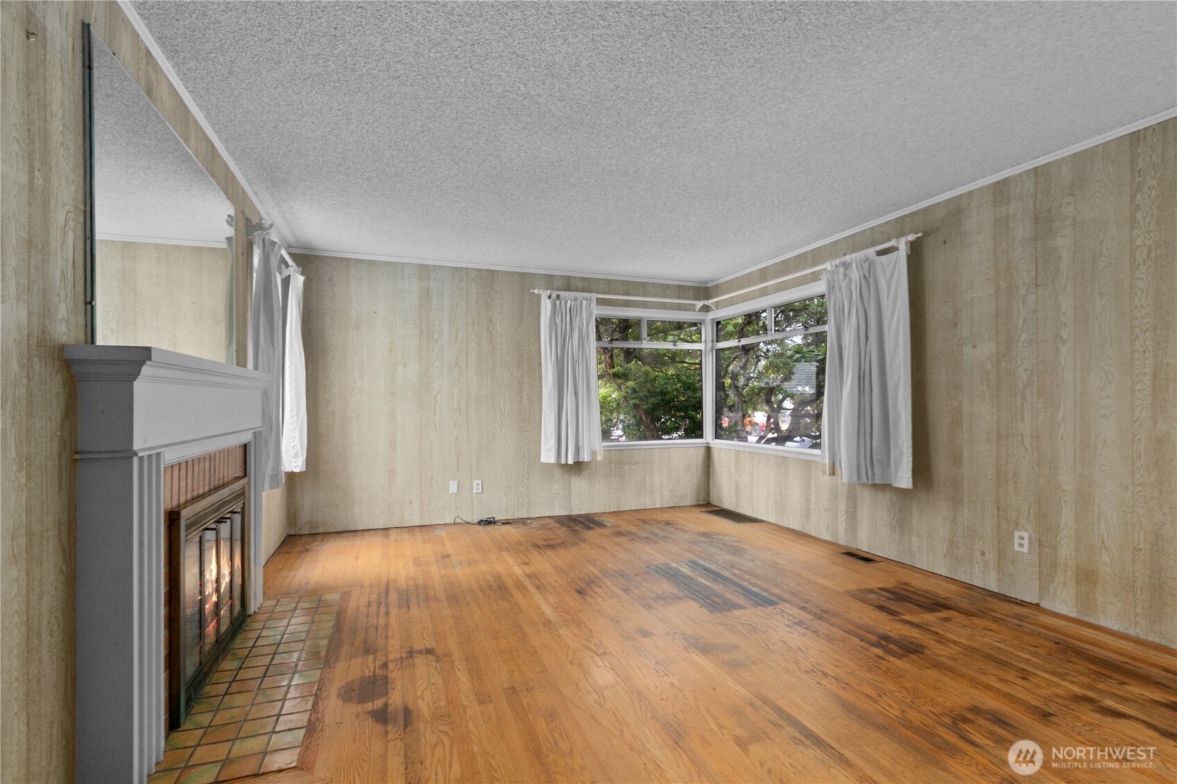 11032 Dayton Avenue Property Photo 23