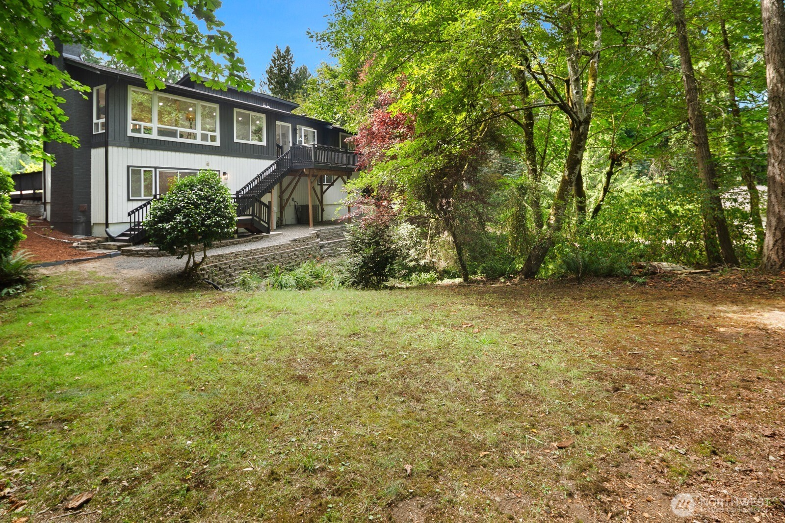 5755 Blakely Avenue Property Photo 33