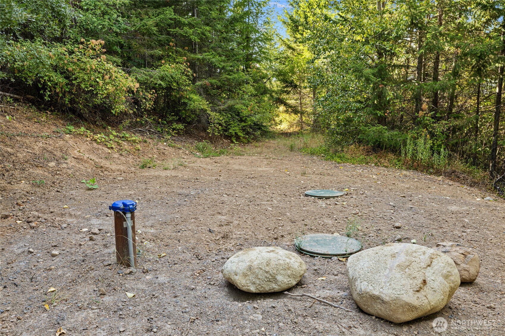 1220 Stone Ridge Drive Property Photo 14