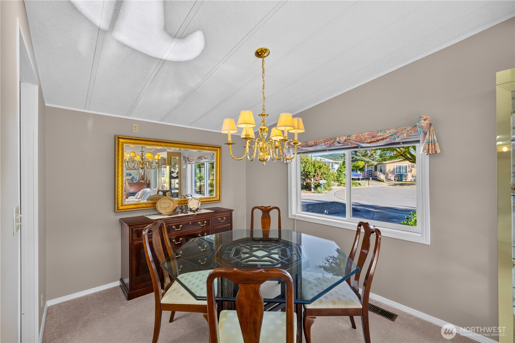 2204 Bane Place Property Photo 6