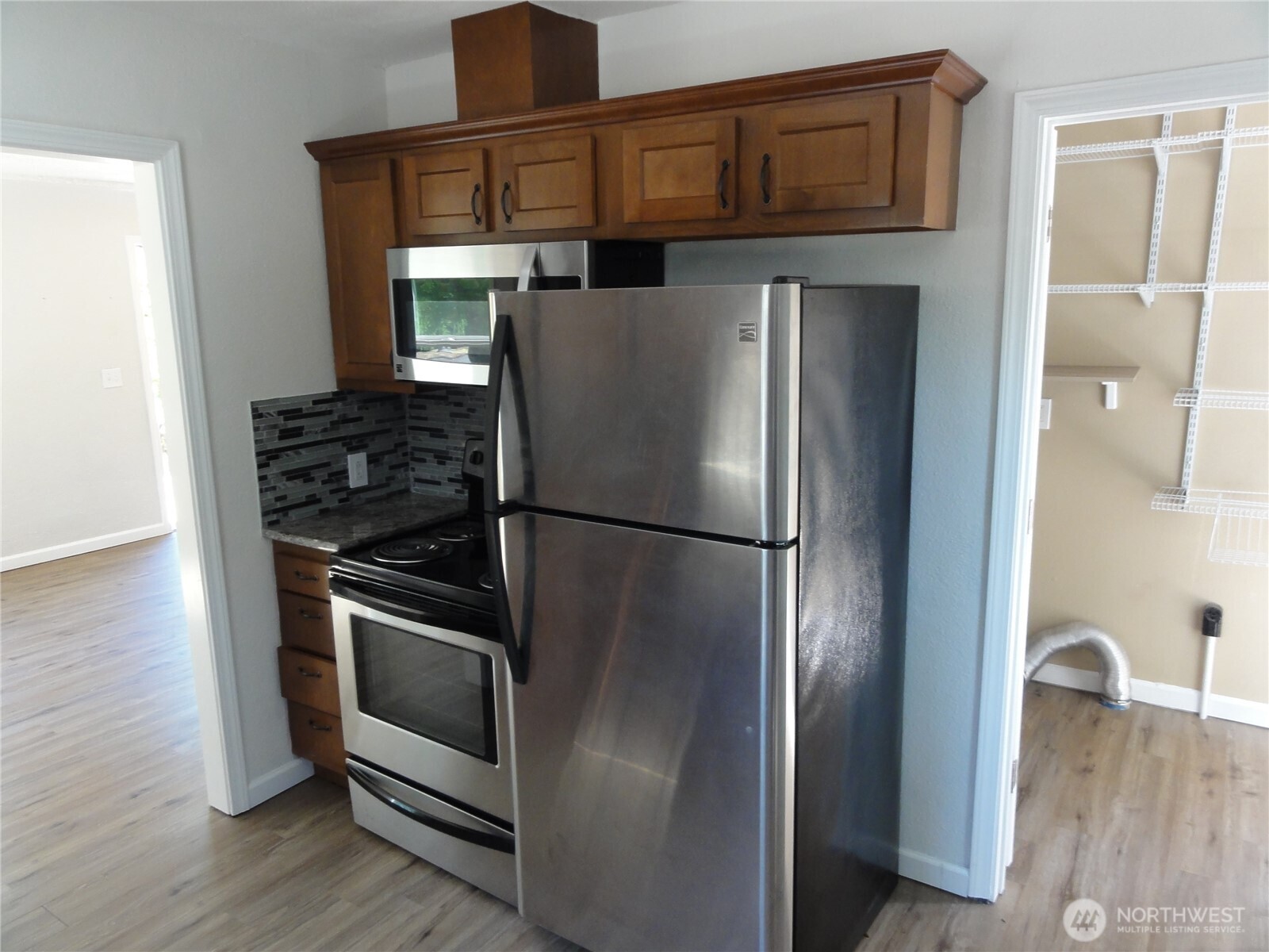 4539 S L Street Property Photo 6