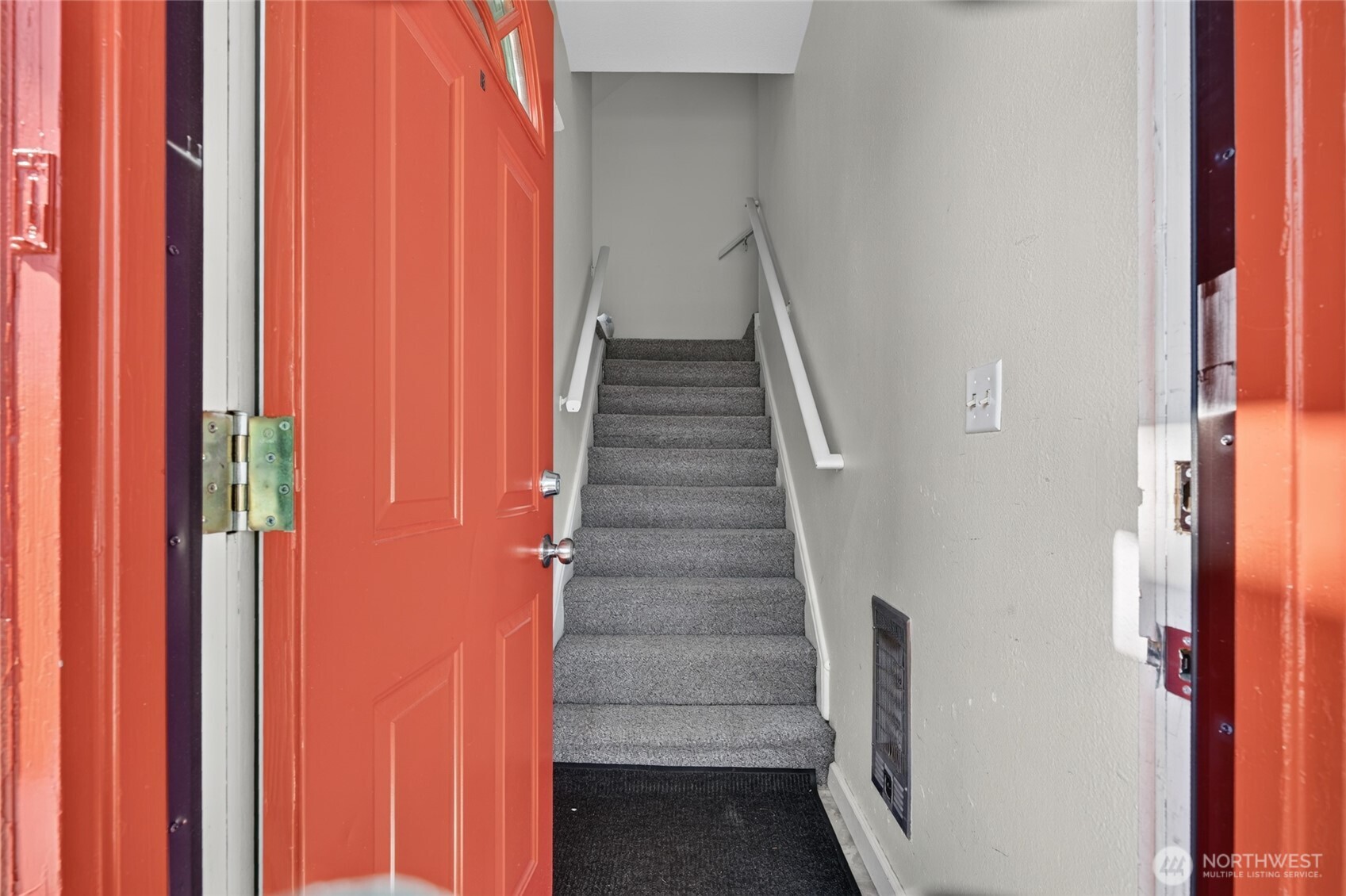 2346 Fawcett Avenue Property Photo 6