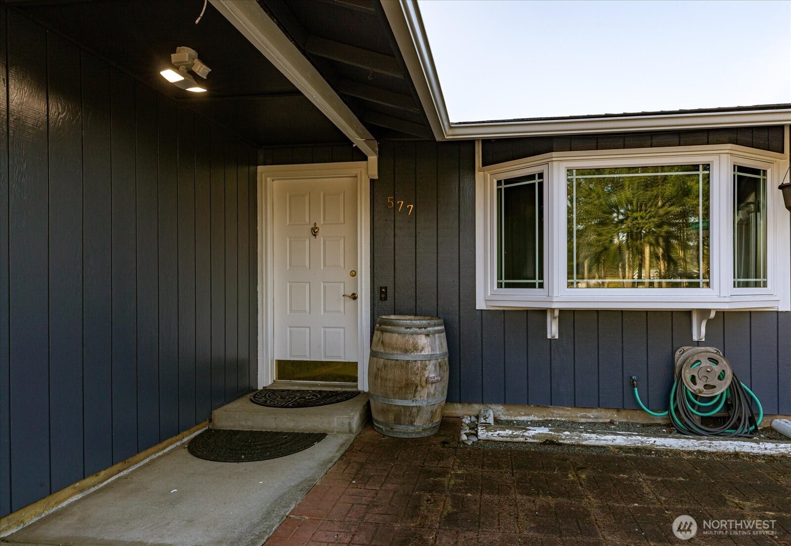 577 Salal St. Property Photo 3