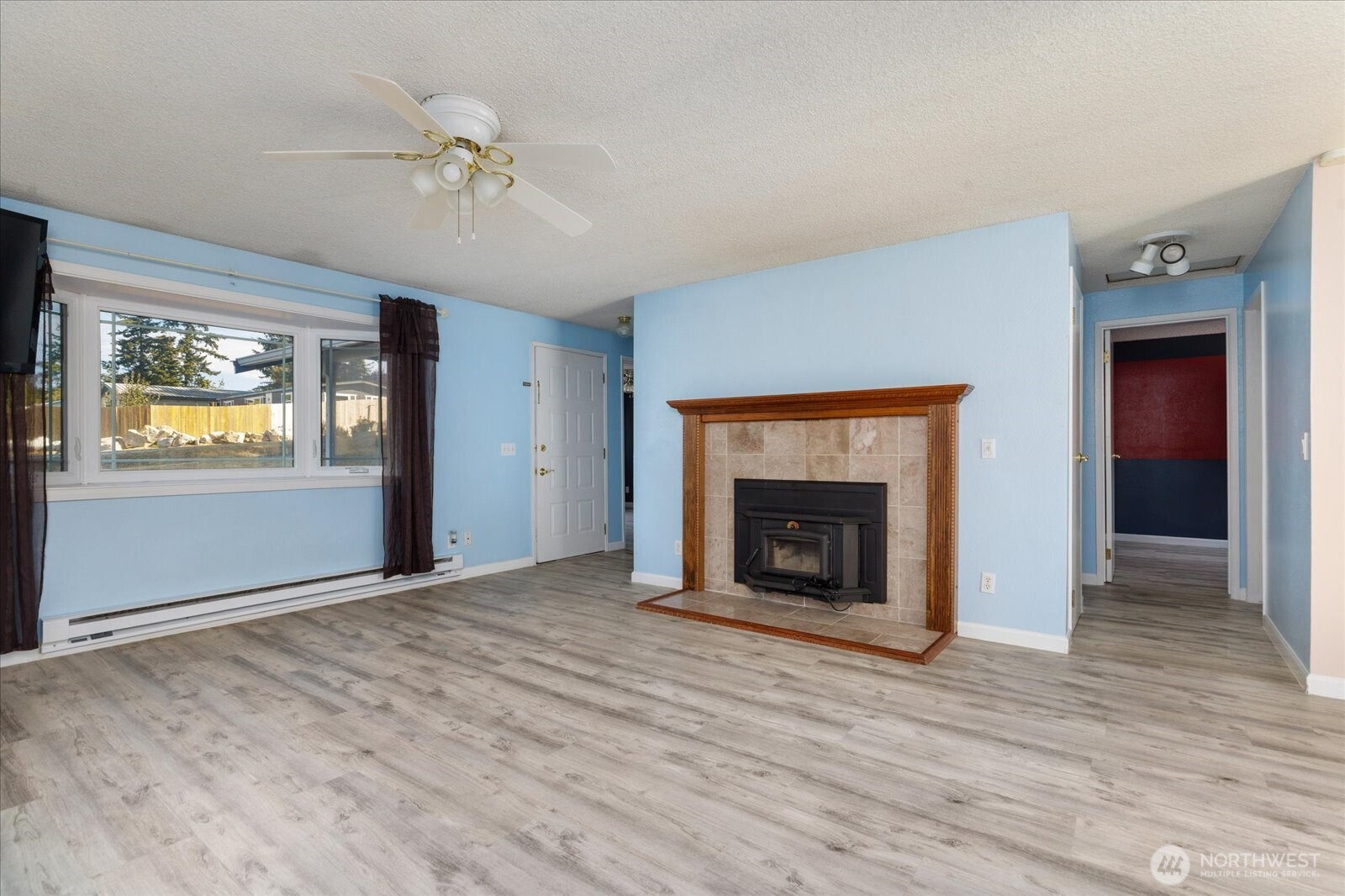 577 Salal St. Property Photo 9