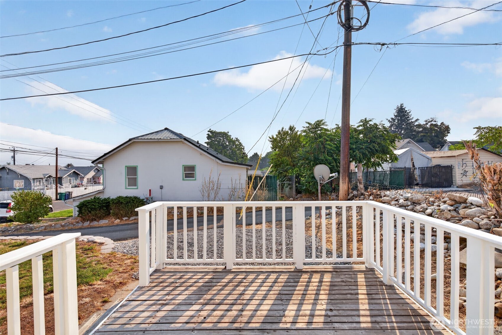 617 3rd Street Property Photo 7