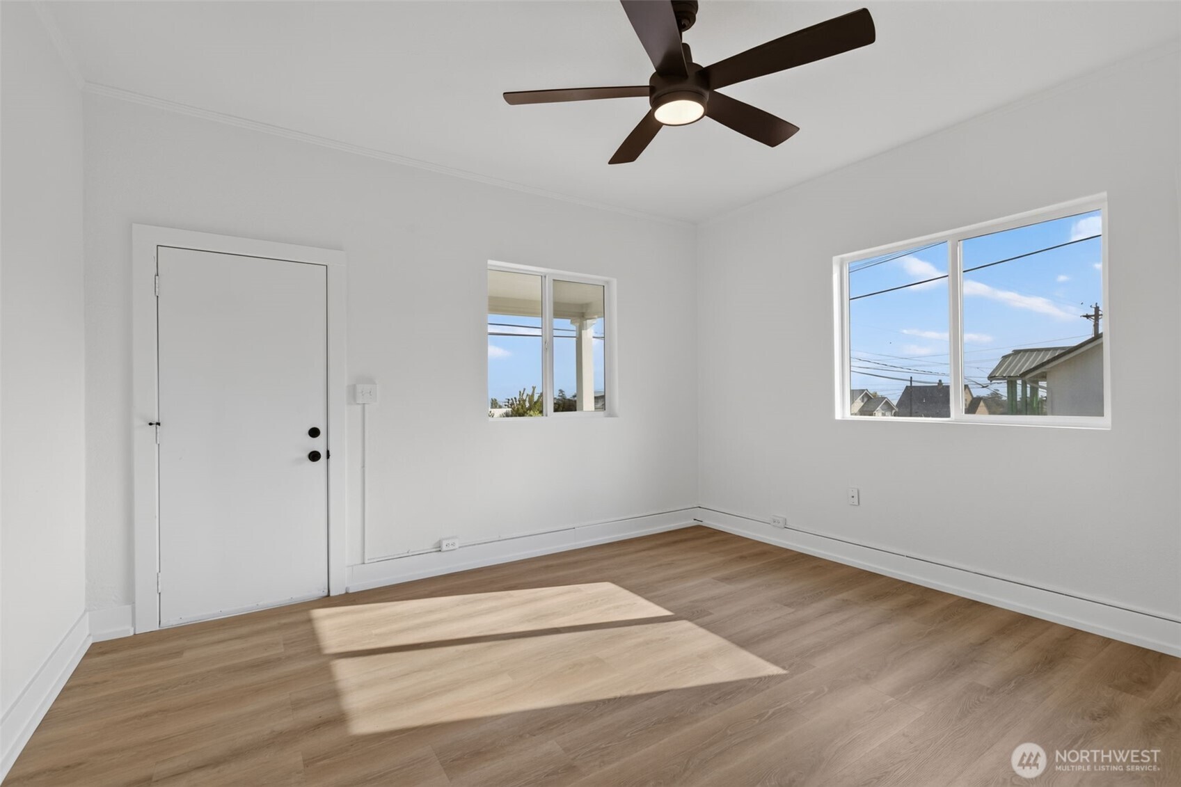 617 3rd Street Property Photo 9